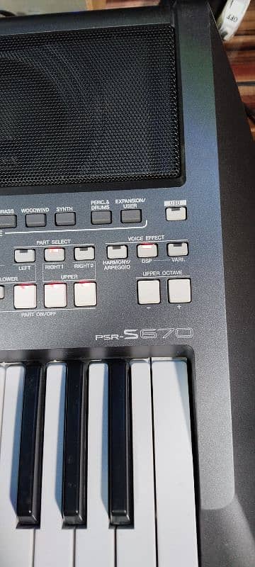 YAMAHA PSR S670 2