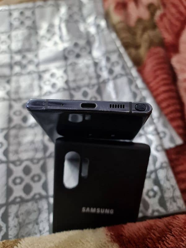 Samsung note 10 plus 6