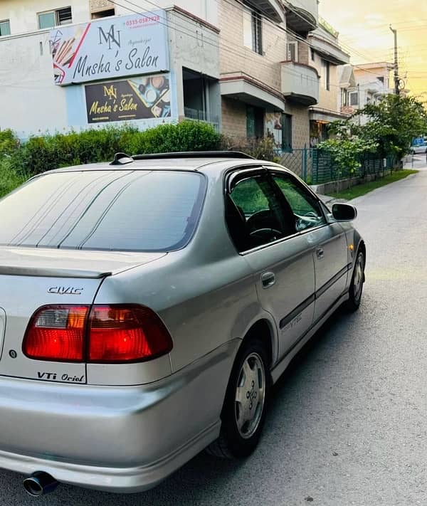 Honda Civic Oriel 2000 3