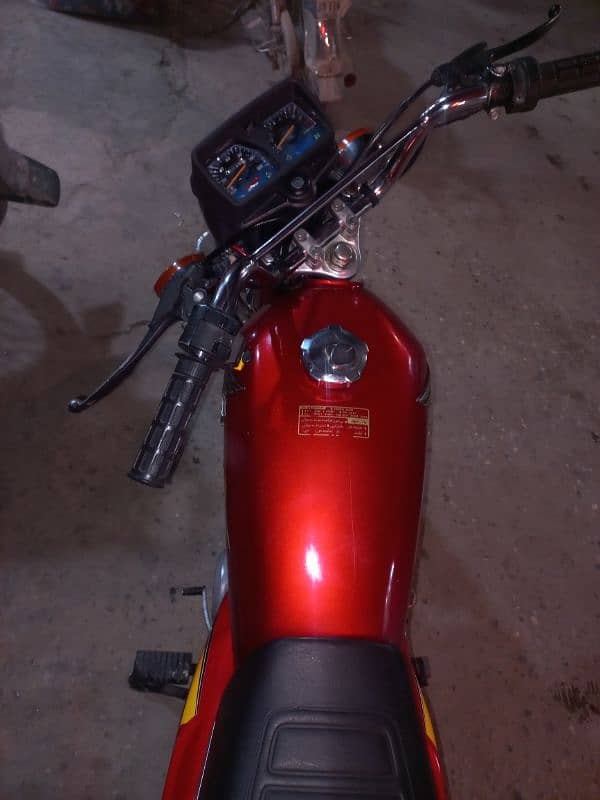 HONDA 125 RED 1