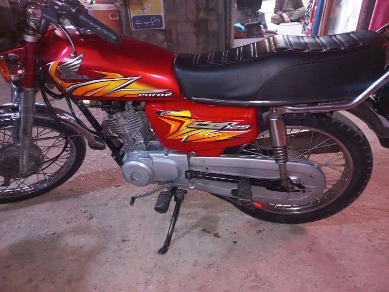 HONDA 125 RED 2