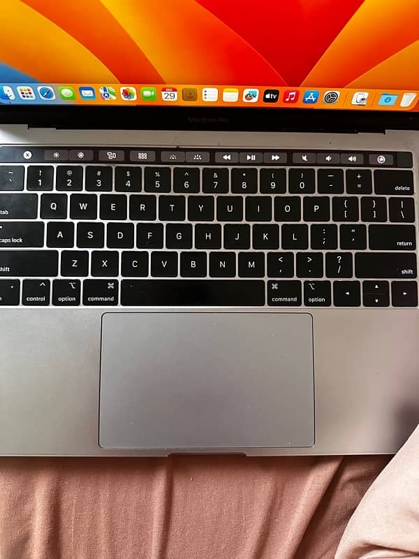 Macbook Pro ‘13 Inch (2019) 5