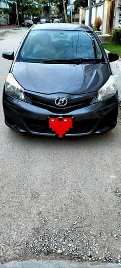 Toyota Vitz 2013