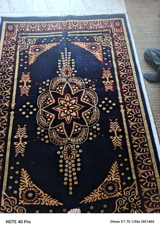 Irani rugs 2700price hole sale 03035642377Hai All colour available hai 2