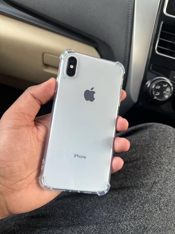 iphone xs max  PTA APPROVED 1