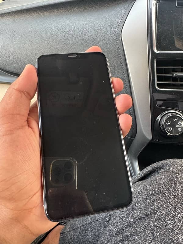 iphone xs max  PTA APPROVED 4