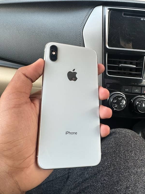 iphone xs max  PTA APPROVED 5