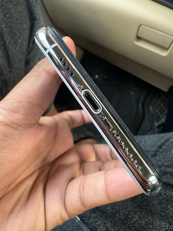 iphone xs max  PTA APPROVED 11