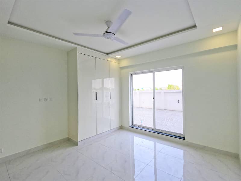 Luxury Apartment for sale in  Zameen Opal 9