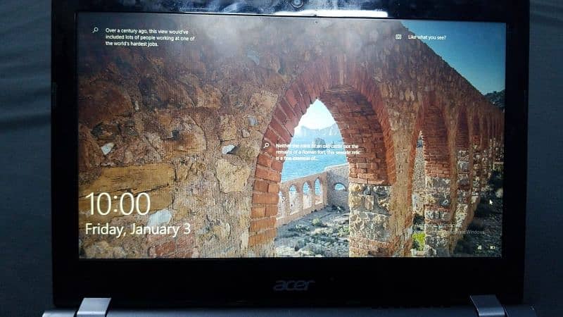 Acer c740 Windows 10 pro 4gb ram 128gb ssd 2