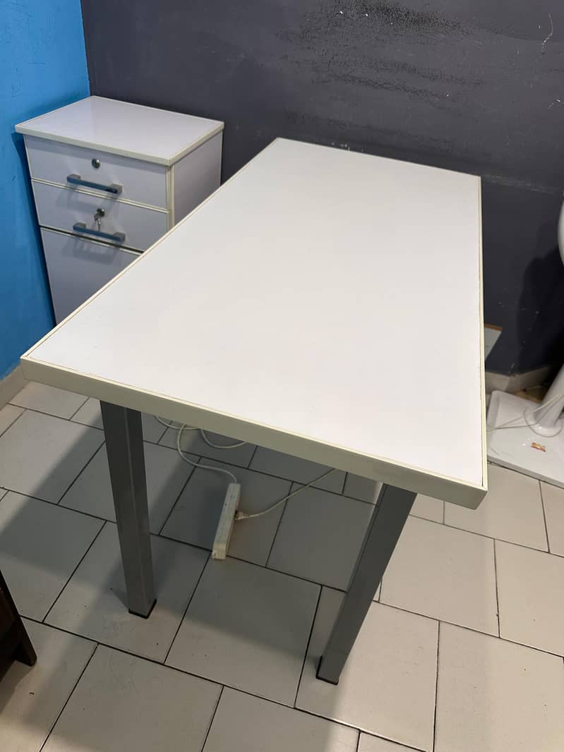 Office Table with the 3 compartments side table (White) 2