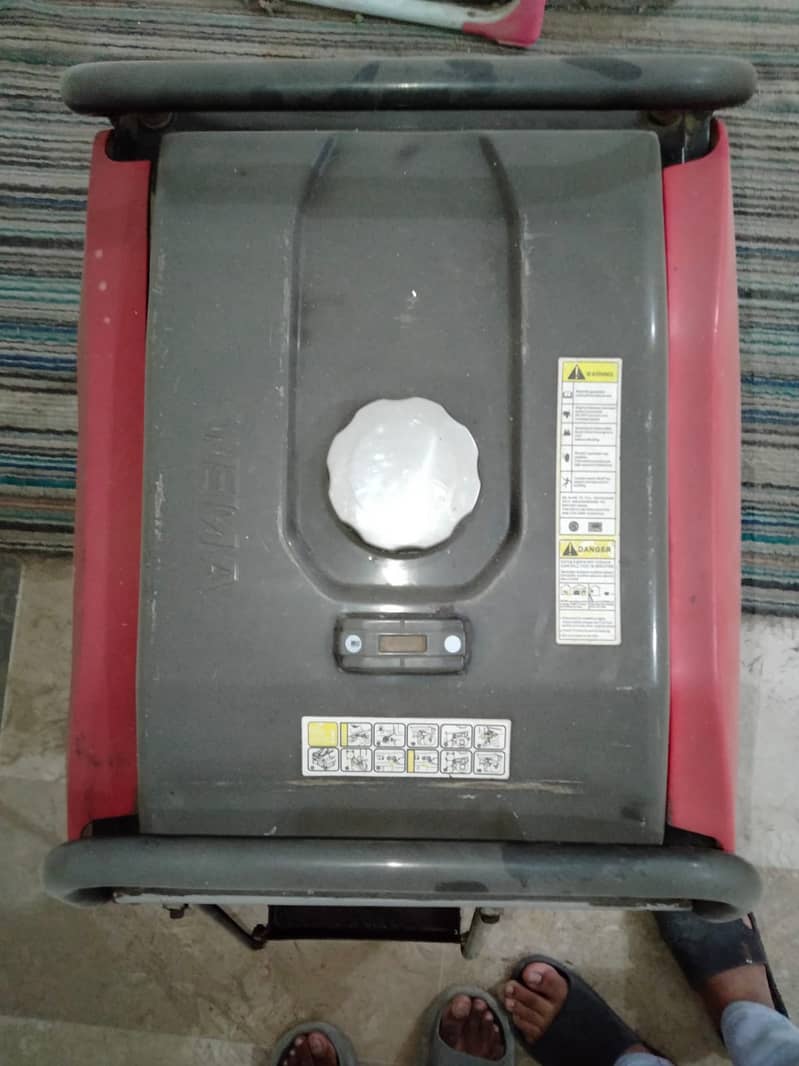 2.5 KW Generator For Sale. . . . !!! 4