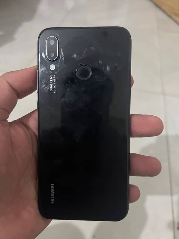 Huawei p20 lite 4/128 1