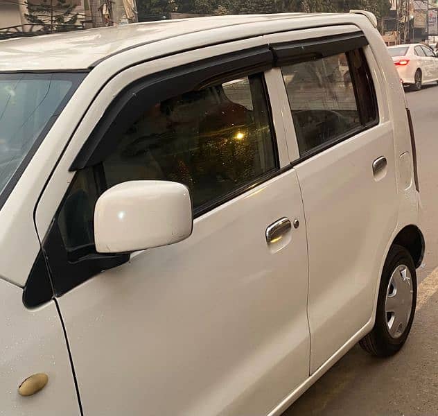 Suzuki Wagon R 2018 3