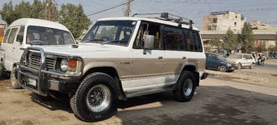 Mitsubishi Pajero 1988