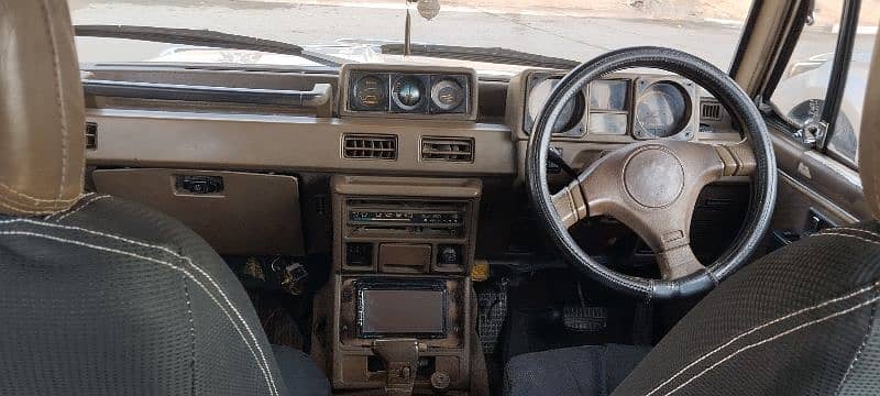 Mitsubishi Pajero 1988 7