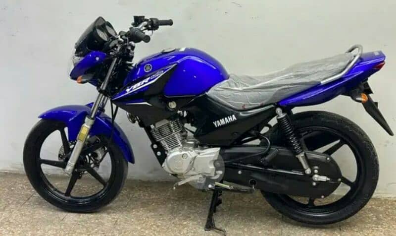 YAMAHA YBR 125 2024 1