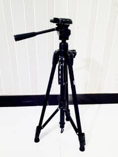 camera/mobile tripod stand