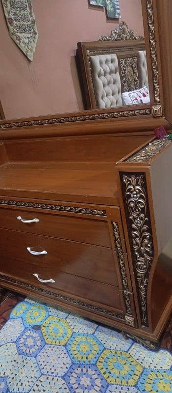 dressing table 3