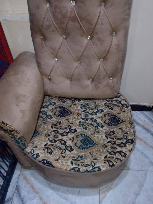 2 seater sofa 3