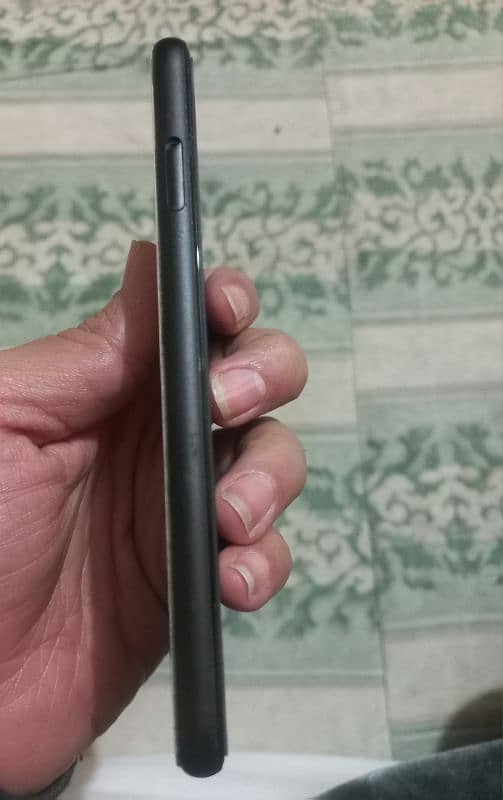 Google pixel 4/64 urgent sale need money 2