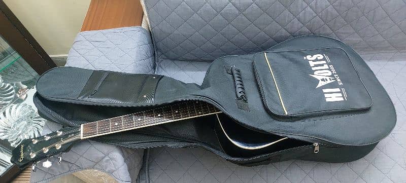 Epiphone DR-100 + Guitar Bag +Accessories 3