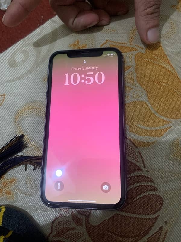 iphone 11 jv storage 128Gb Betrrey health 86% pack condition 10/10 1