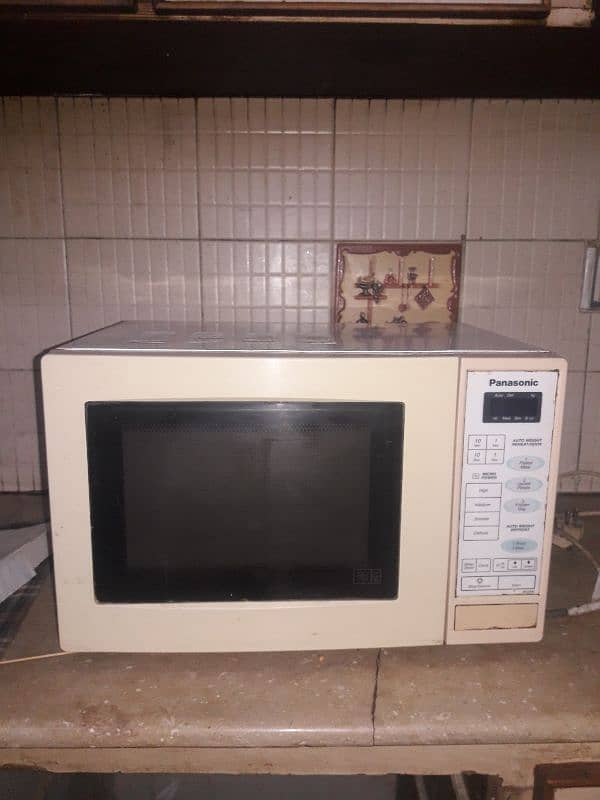 PANASONIC MICROWAVE 1