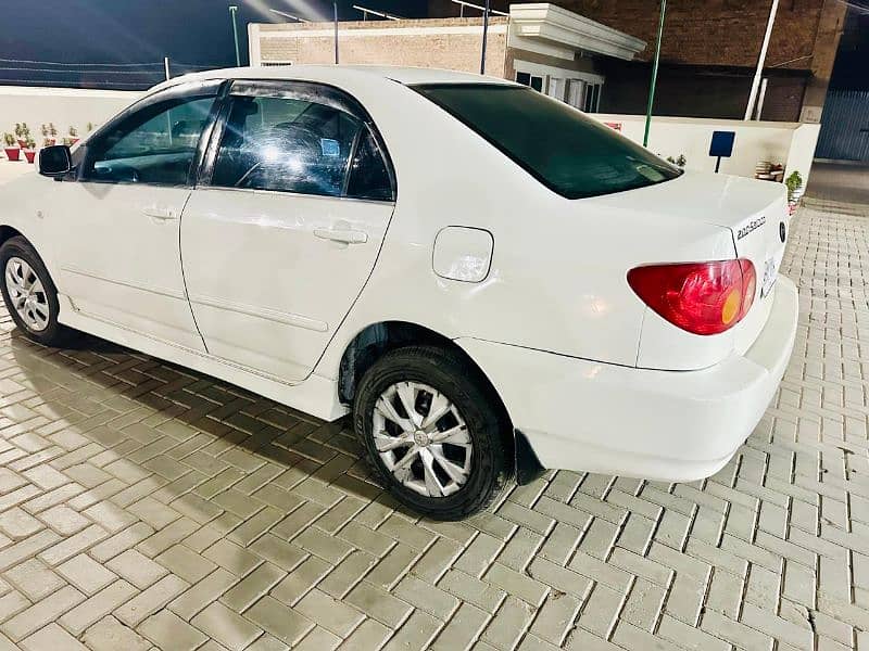 Toyota Corolla 2.0 D Saloon 2003 8