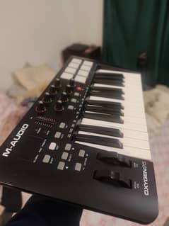 M-Audio Oxygen 25 MIDI Keyboard