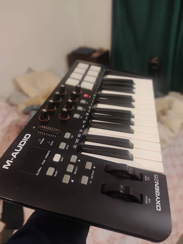 M-Audio Oxygen 25 MIDI Keyboard 0