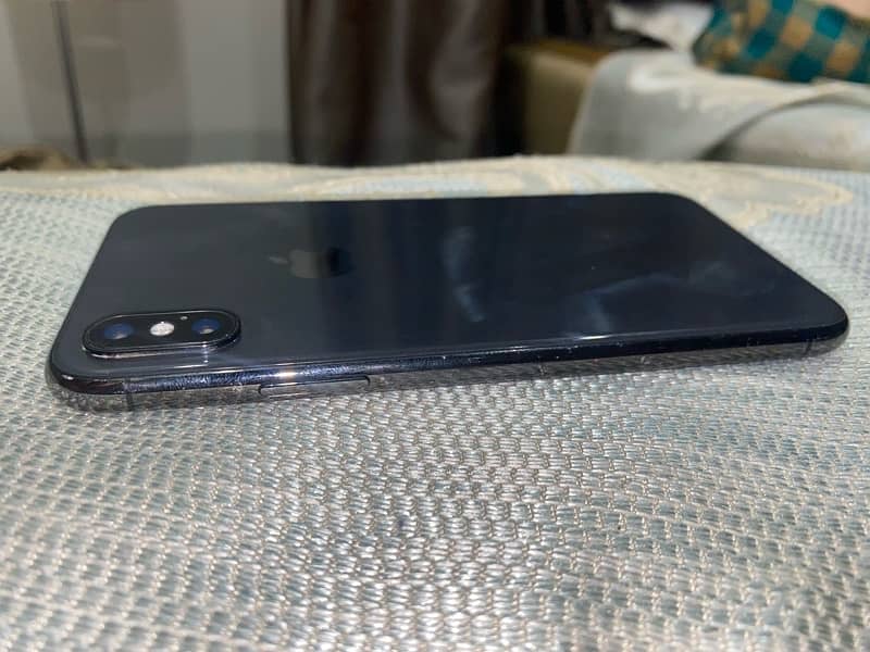 Iphone X 64GB Pta Approved 4