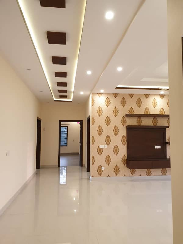 BRAND NEW LUXURY 1 KANAL HOUSE FOR RENT IN BAHRIA TOWN LAHORE 34