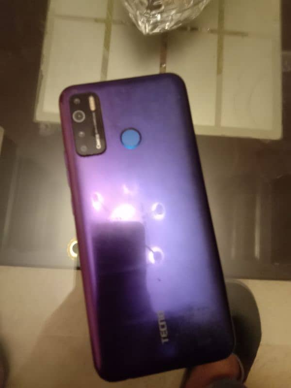 Tecno Camon 15 4/128 1