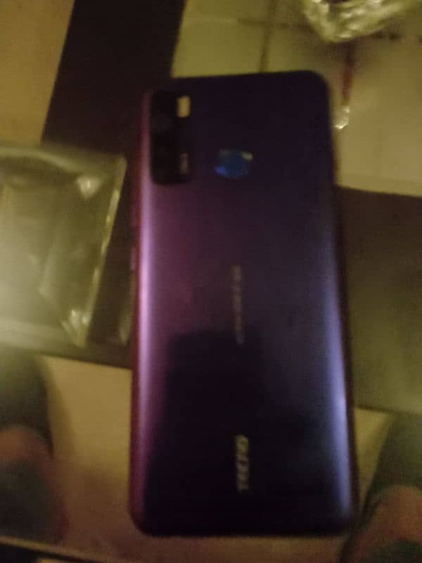 Tecno Camon 15 4/128 2