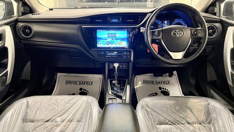 Toyota Altis Grande Black Room 2023 8