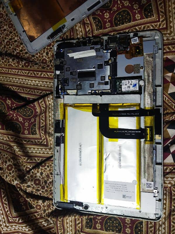 Haier Y11b laptop tablet for parts 6