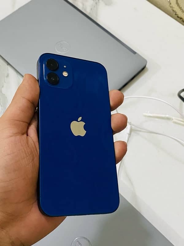 iPhone 12 64gb Factory Unlock blue 1