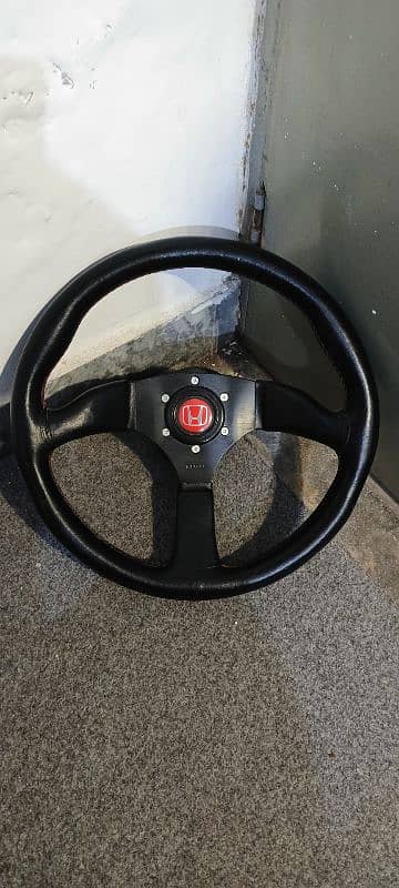 Honda Momo Steering Wheel with Original Hub (Made in Japan) 5