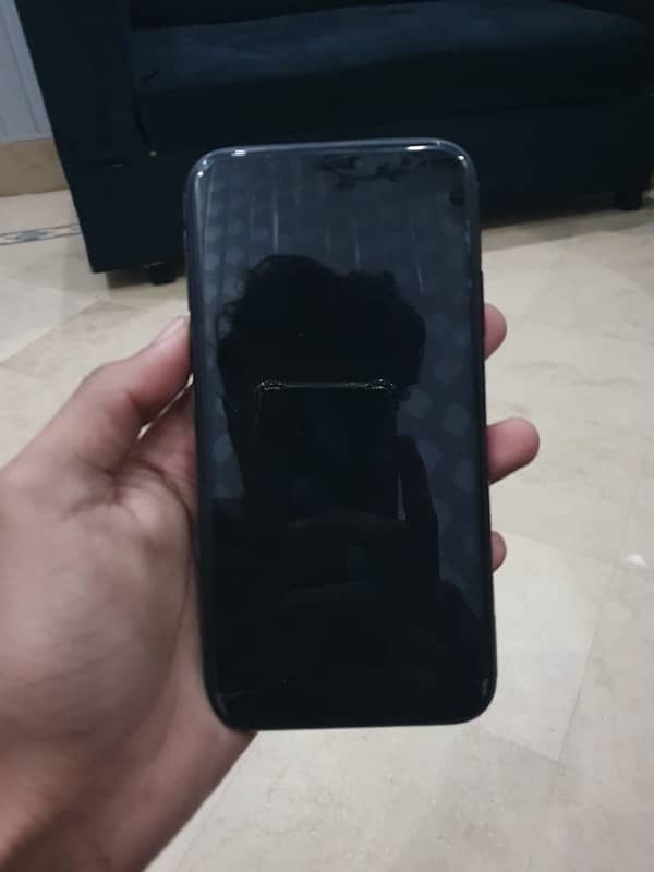 iPhone Xr non pta factory unlocked 1