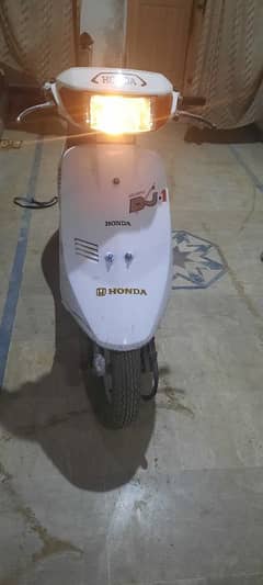 Honda Scooty DJ 2 Stroke patrol self start