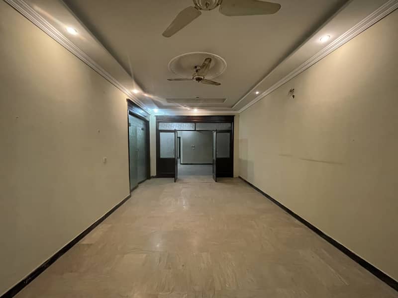 14 MARLA LOWER PORTION FOR RENT FOR RESIDENCE AVAILABLE AT IDEAL LOCATION EXPO CENTRE OF JOHAR TOWN 3