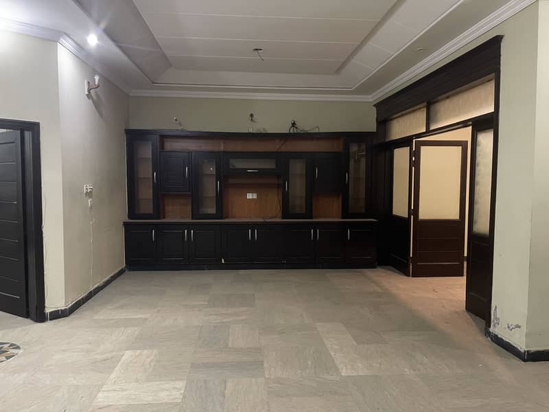 14 MARLA LOWER PORTION FOR RENT FOR RESIDENCE AVAILABLE AT IDEAL LOCATION EXPO CENTRE OF JOHAR TOWN 6