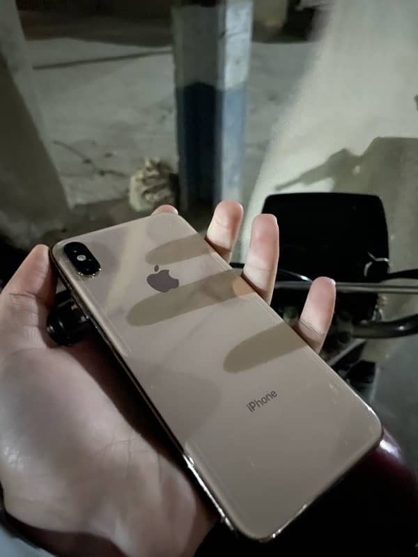 iphone xsmax 64gb 2