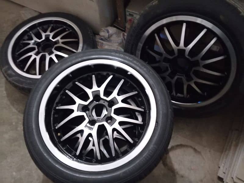 Almost Brand new Alloyrims with Tyres Staggered 17". . urgent sale 2