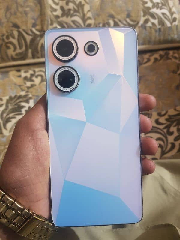 Techno Camon 20 pro box hai charger gum ho gya 0