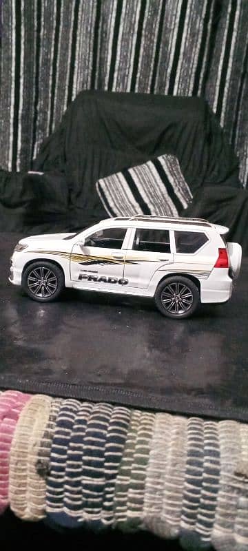 Toyota Land cruiser Prado TX white colour model toy car 2