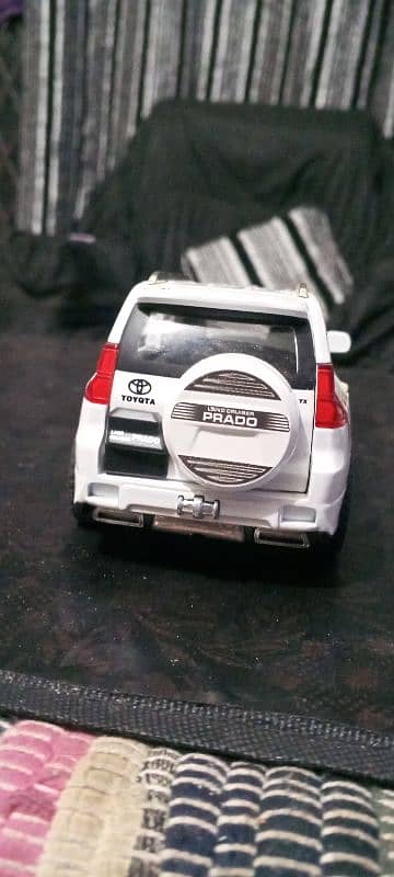 Toyota Land cruiser Prado TX white colour model toy car 3