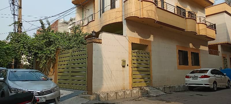 8 Marla completely double story cornor house available for urgent sale . 0