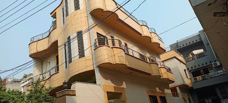 8 Marla completely double story cornor house available for urgent sale . 2